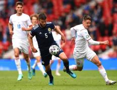 爱游戏-塞萨洛尼基 VS 沃尔夫斯堡，希比劲旅的晋级博弈