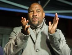 爱游戏体育官网-电讯报：利物浦名宿约翰-巴恩斯再次面临破产威胁