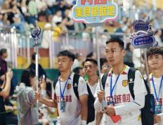 爱游戏体育网址-从河边沙地到村超球场：榕江三代人的绿茵情书