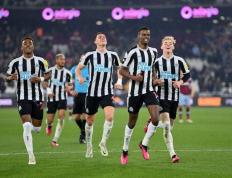 爱游戏体育网址-英超 利兹联VS纽卡斯尔联