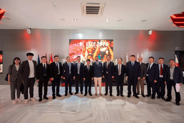 爱游戏体育-塞维利亚足球俱乐部助力中国足球发展